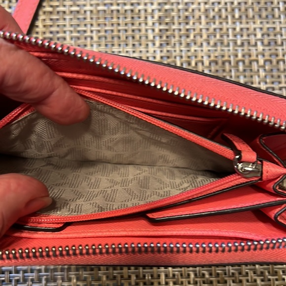 Michael Kors Pink Leather Zip Around Wristlet Wallet - Picture 6 of 10